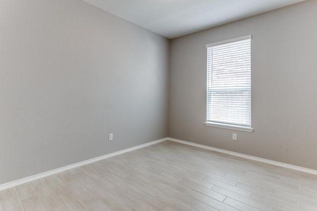 1100 Desaix DR, Georgetown, TX 78628