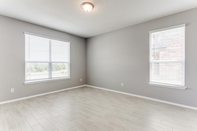 1100 Desaix DR, Georgetown, TX 78628