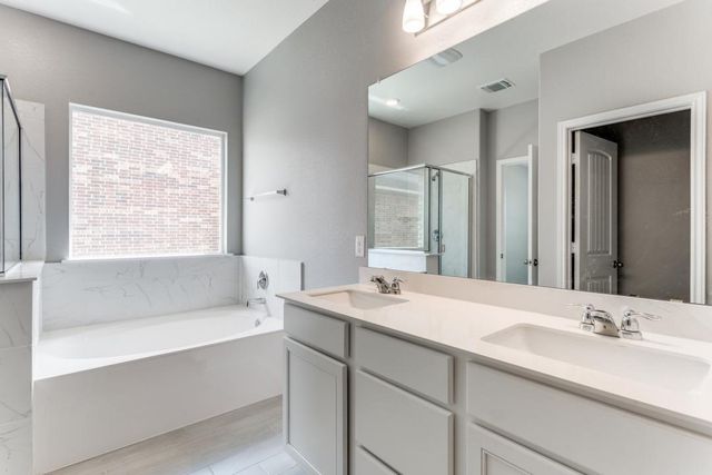 1100 Desaix DR, Georgetown, TX 78628