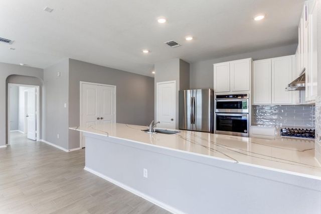 1100 Desaix DR, Georgetown, TX 78628