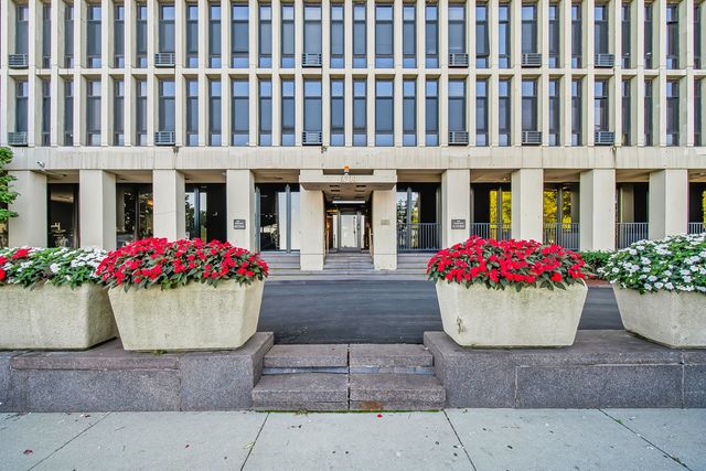 6700 S South Shore Drive 11K, Chicago, IL 60649