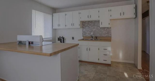 9562 Trafalgar Court, Colerain Twp, OH 45251