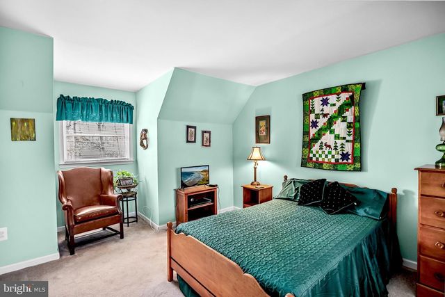 26 TUCKERTON RD, Shamong, NJ 08088