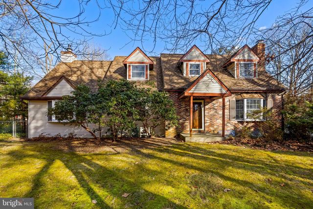 26 TUCKERTON RD, Shamong, NJ 08088