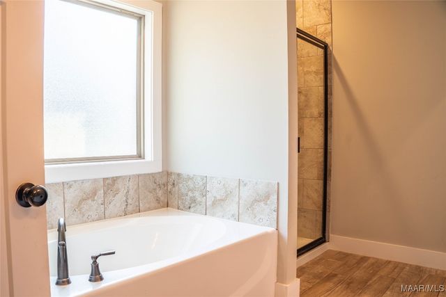 441 Wind Ridge Drive, Deatsville, AL 36022