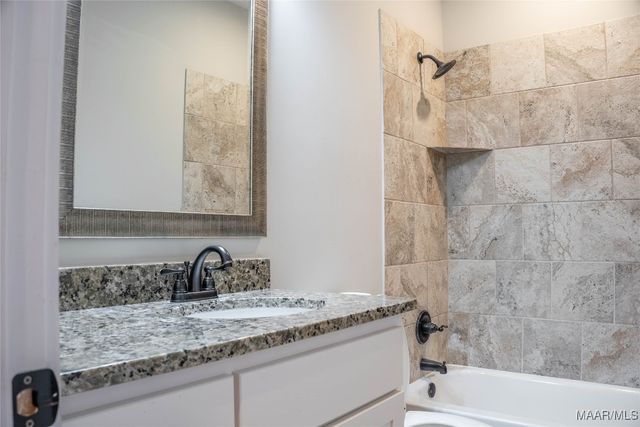 441 Wind Ridge Drive, Deatsville, AL 36022