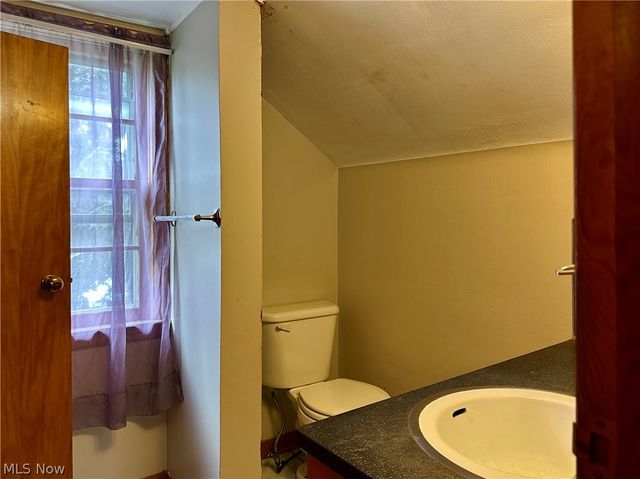 5004 Dunsmore Avenue, Ashtabula, OH 44004