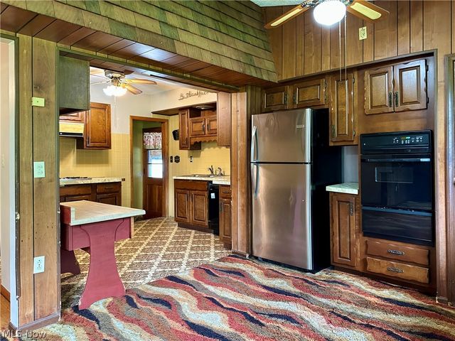 5004 Dunsmore Avenue, Ashtabula, OH 44004