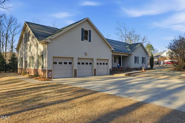 2045 Twin Acres Road, Clayton, NC 27520