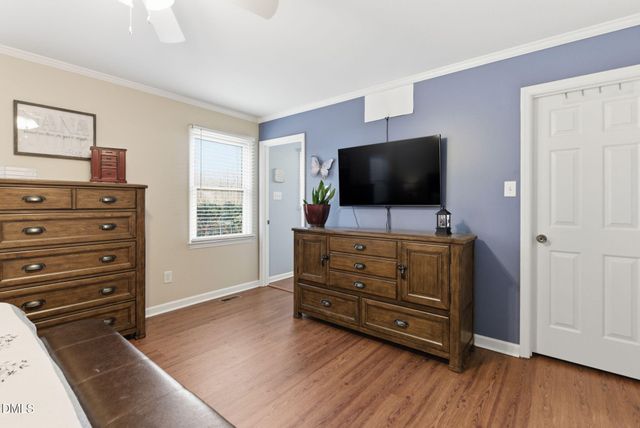 2045 Twin Acres Road, Clayton, NC 27520