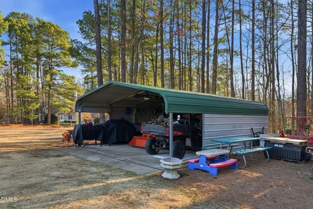 2045 Twin Acres Road, Clayton, NC 27520