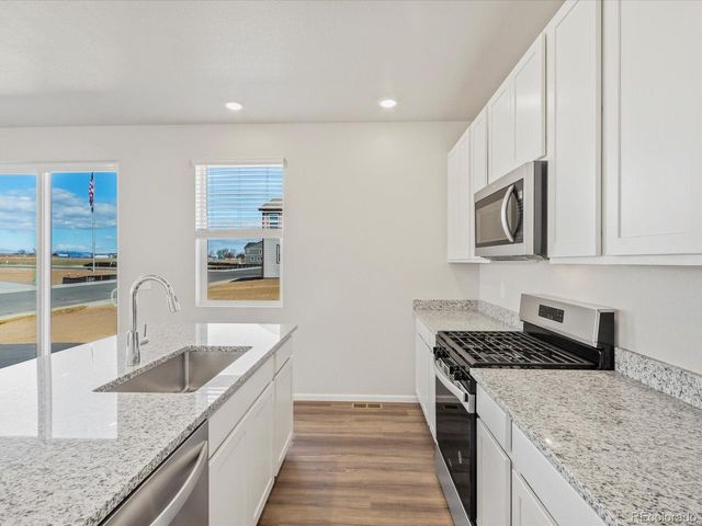 4701 Sunsplash Way, Johnstown, CO 80534