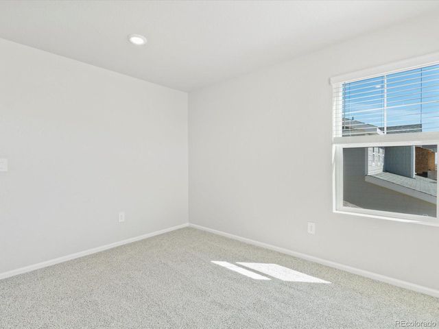 4701 Sunsplash Way, Johnstown, CO 80534