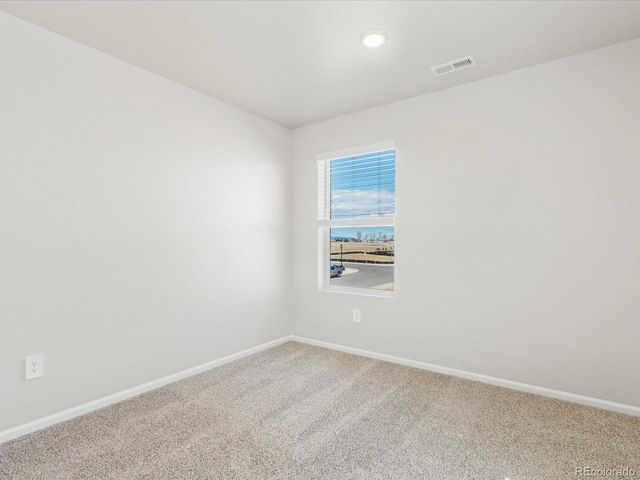 4701 Sunsplash Way, Johnstown, CO 80534