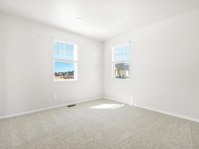 4701 Sunsplash Way, Johnstown, CO 80534