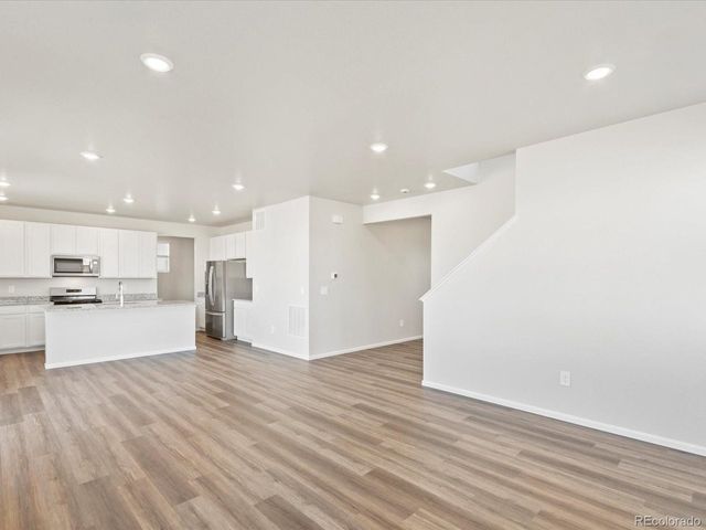 4701 Sunsplash Way, Johnstown, CO 80534