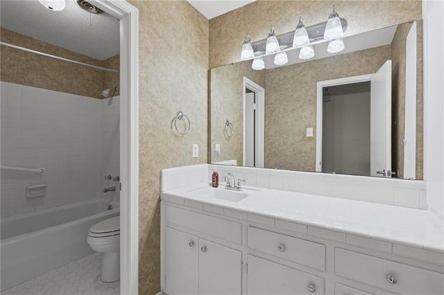 6404 Willow Brook Run E, Mobile, AL 36608