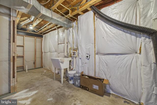 200 CANNON CT, Strasburg, VA 22657