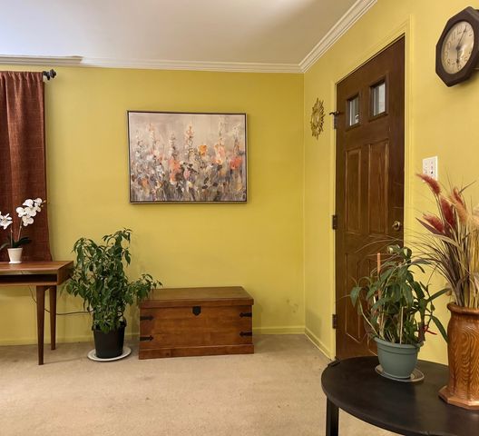 911 E Villa Drive, Des Plaines, IL 60016