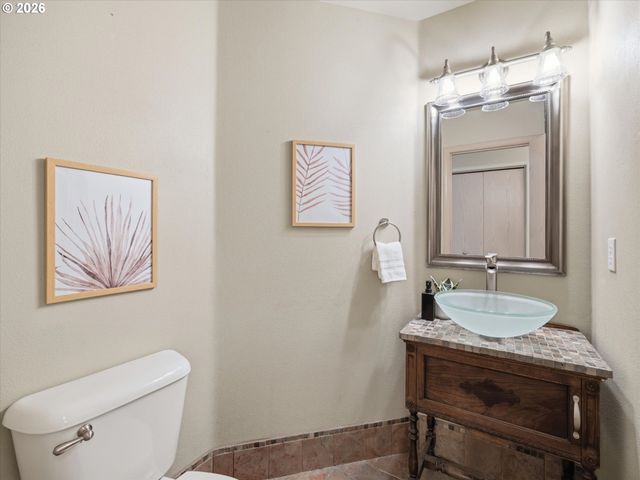 1799 Sw DAYBREAK Way, Troutdale, OR 97060