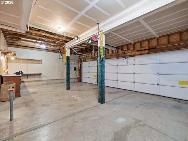 1799 Sw DAYBREAK Way, Troutdale, OR 97060