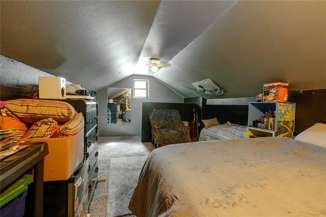 38202 E Old Pink Hill Road, Oak Grove, MO 64075