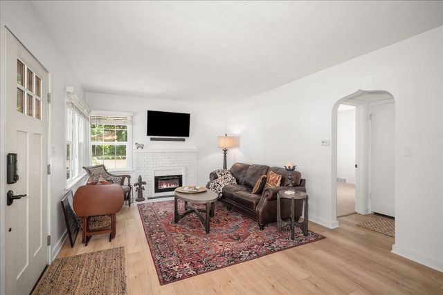 2911 W Dalton Ave, Spokane, WA 99205