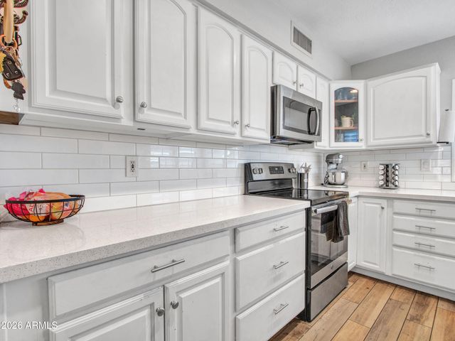 4758 W MCRAE Way, Glendale, AZ 85308