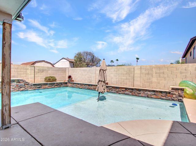 4758 W MCRAE Way, Glendale, AZ 85308