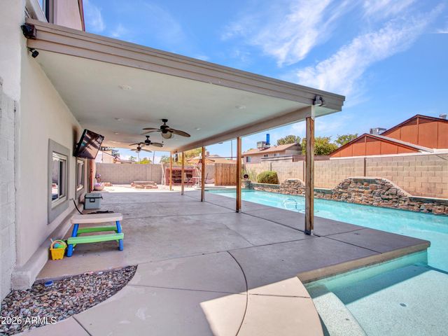 4758 W MCRAE Way, Glendale, AZ 85308