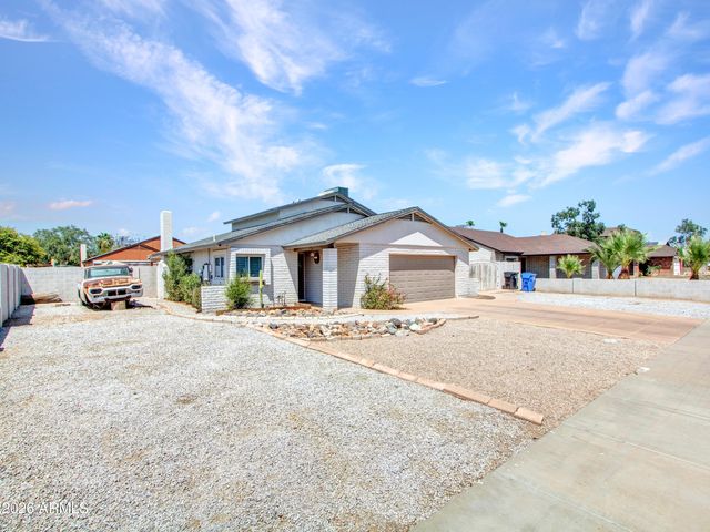 4758 W MCRAE Way, Glendale, AZ 85308