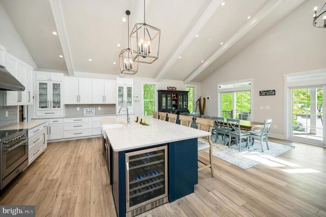107 PLANTATION DR, Locust Grove, VA 22508