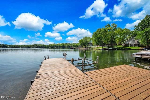 107 PLANTATION DR, Locust Grove, VA 22508