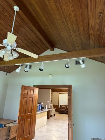 43153 N Little Italy Rd, Hammond, LA 70403