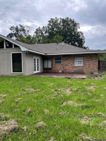 43153 N Little Italy Rd, Hammond, LA 70403