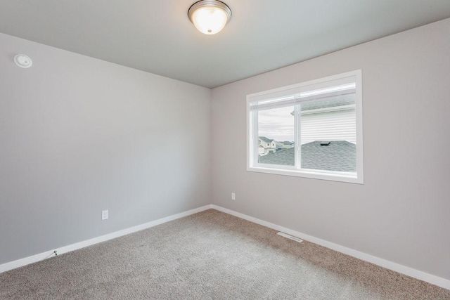 2626 36th Avenue S, Moorhead, MN 56560