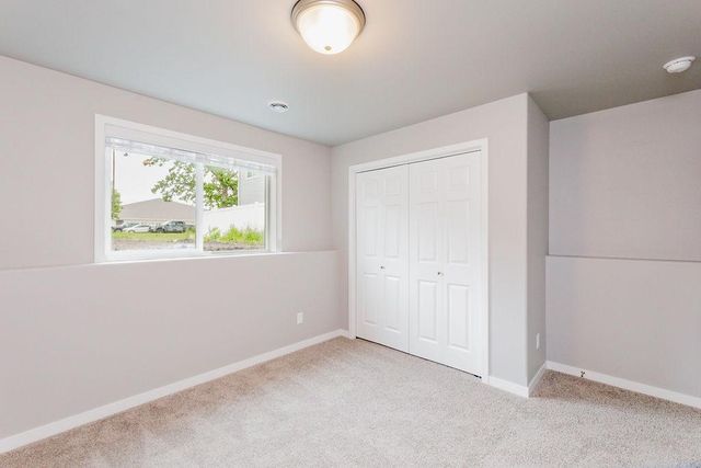 2626 36th Avenue S, Moorhead, MN 56560