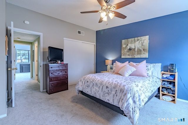 8 Webster Court 8, Newington, CT 06111