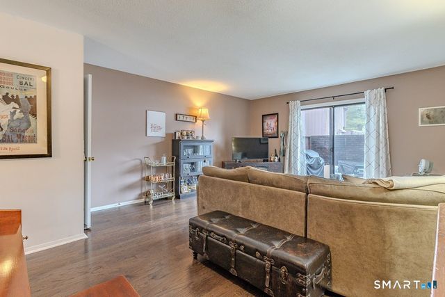 8 Webster Court 8, Newington, CT 06111