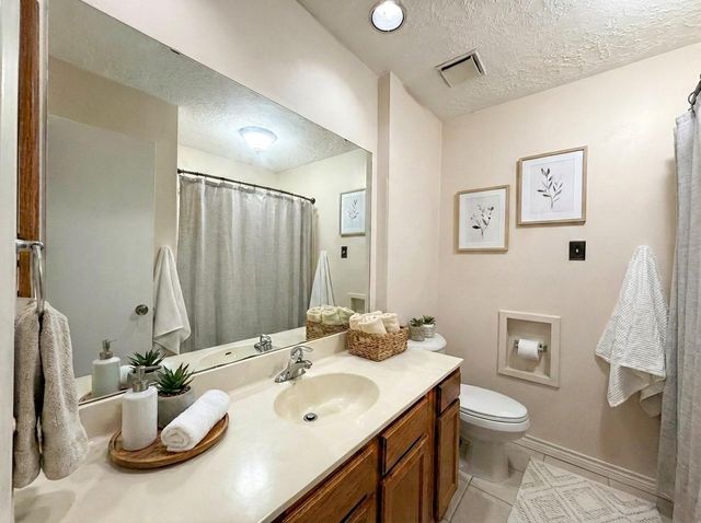 4831 Diehlwood Place, Spring, TX 77388