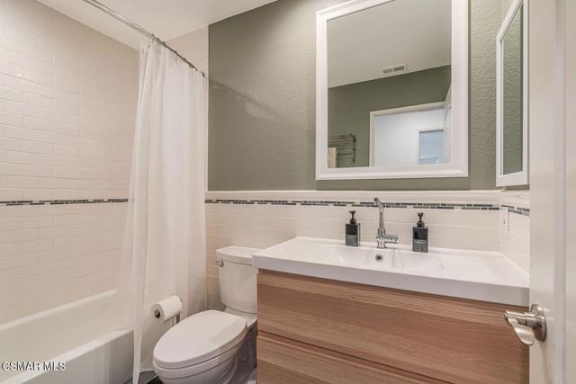 675 Overlook Road, Simi Valley, CA 93065