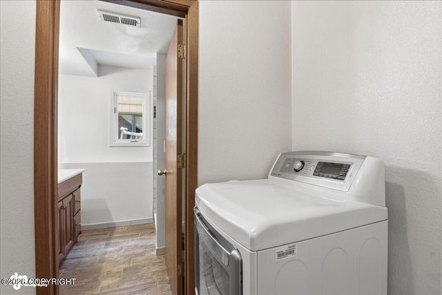 7631 Little Bend Circle, Anchorage, AK 99507