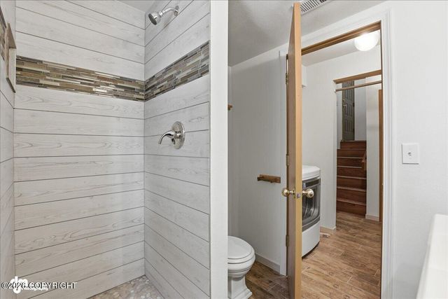 7631 Little Bend Circle, Anchorage, AK 99507