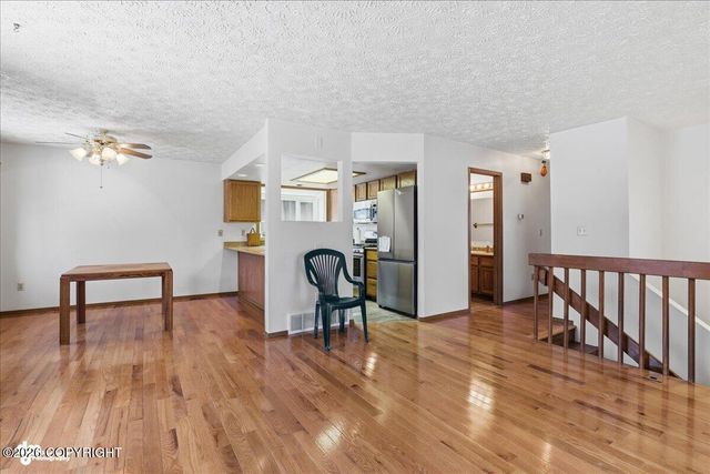 7631 Little Bend Circle, Anchorage, AK 99507