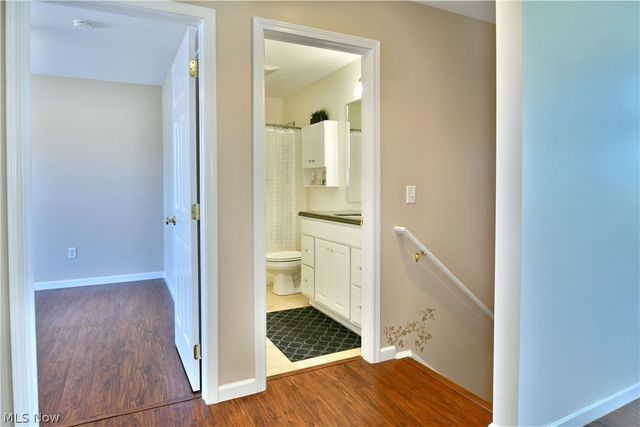 11 Danbury Court NW, Warren, OH 44481