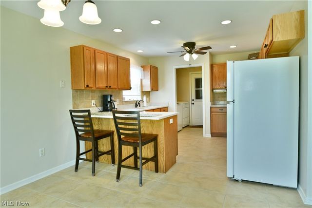 11 Danbury Court NW, Warren, OH 44481