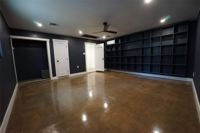 8006 Tiffany DR, Austin, TX 78749