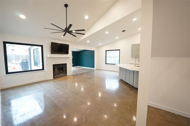 8006 Tiffany DR, Austin, TX 78749