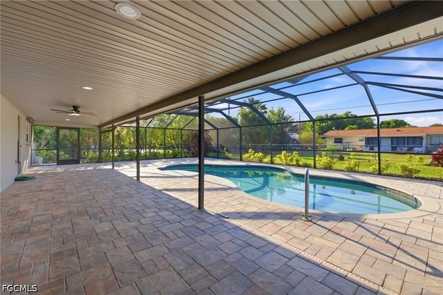 1926 SE 8th ST, Cape Coral, FL 33990