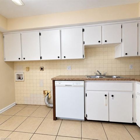 3509 SE 15th PL, Cape Coral, FL 33904